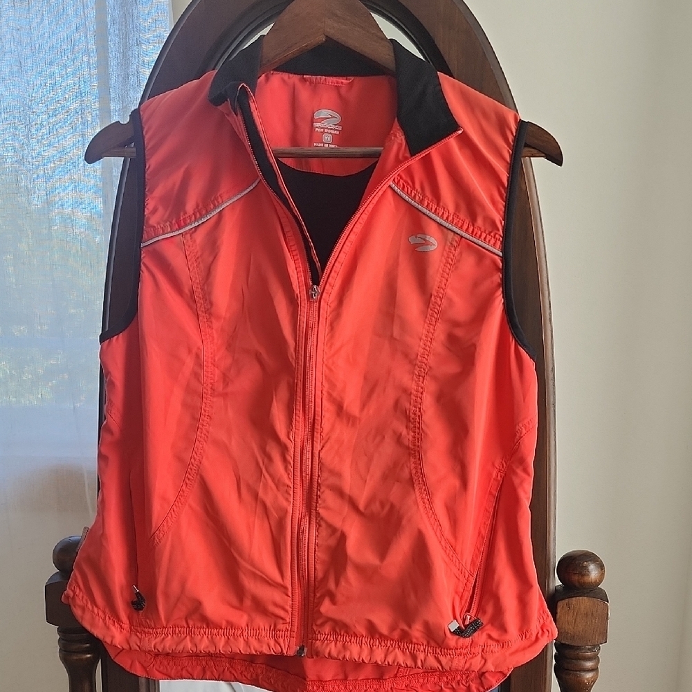 Brooks Women's Ruby Red Vest